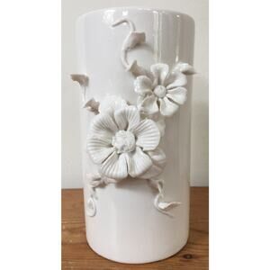 Tozai Home Modern Glazed White Porcelain 3D Floral Flowers Decorative Vase 7"